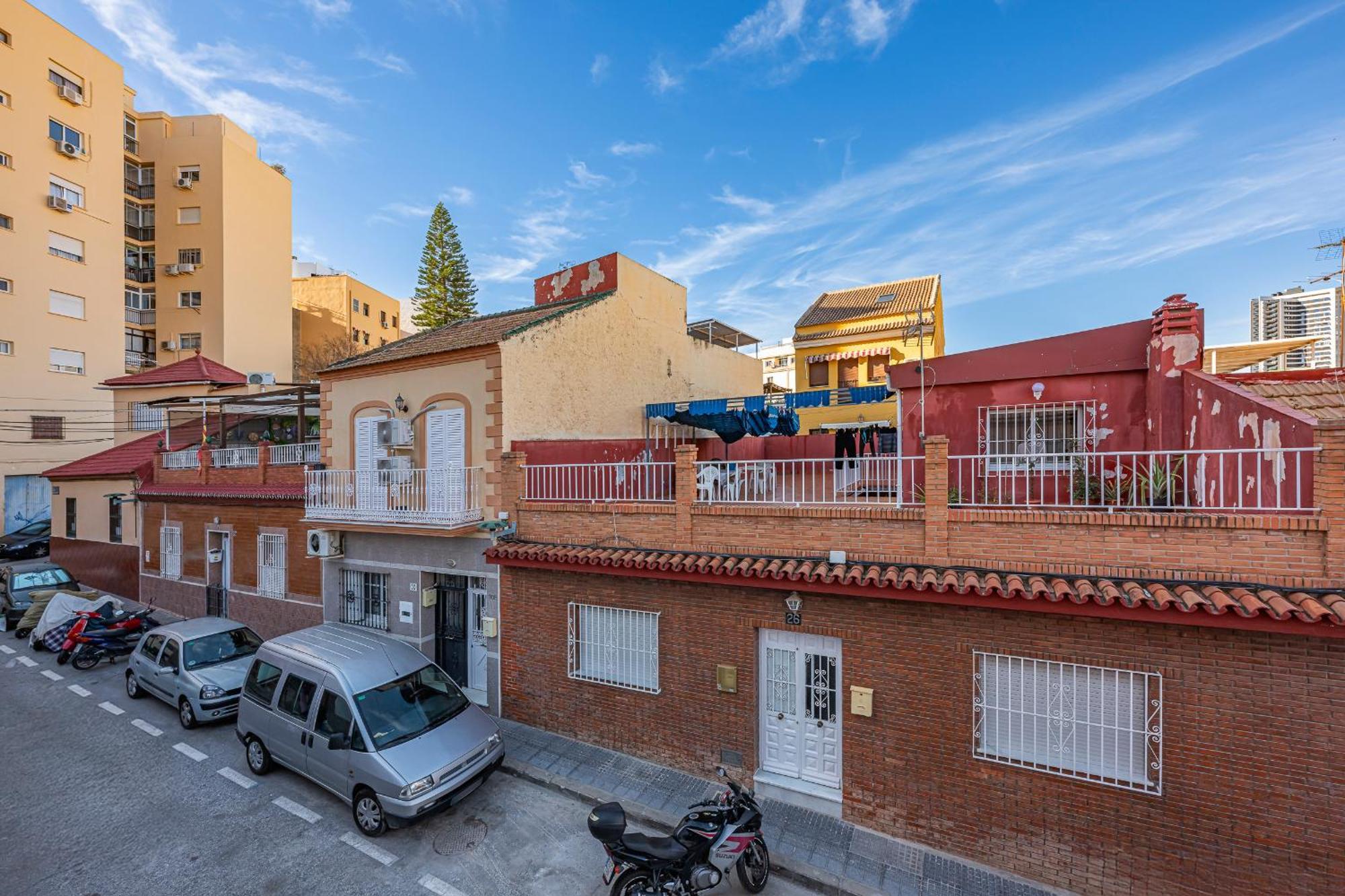 Vicente Gomez De Cadiz Bj Apartamento *