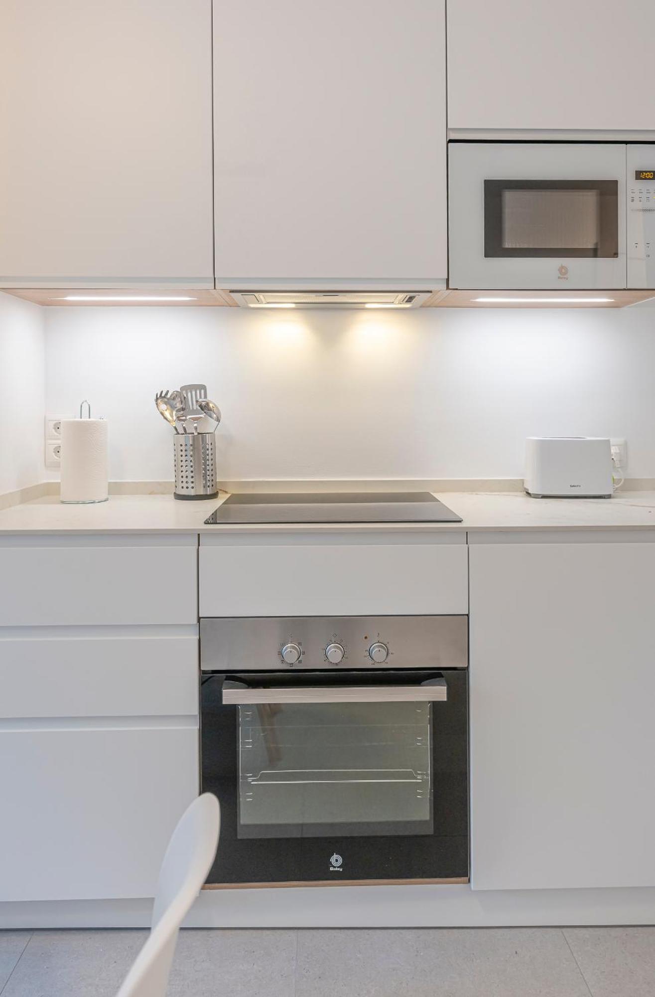 Vicente Gomez De Cadiz Bj Apartamento *