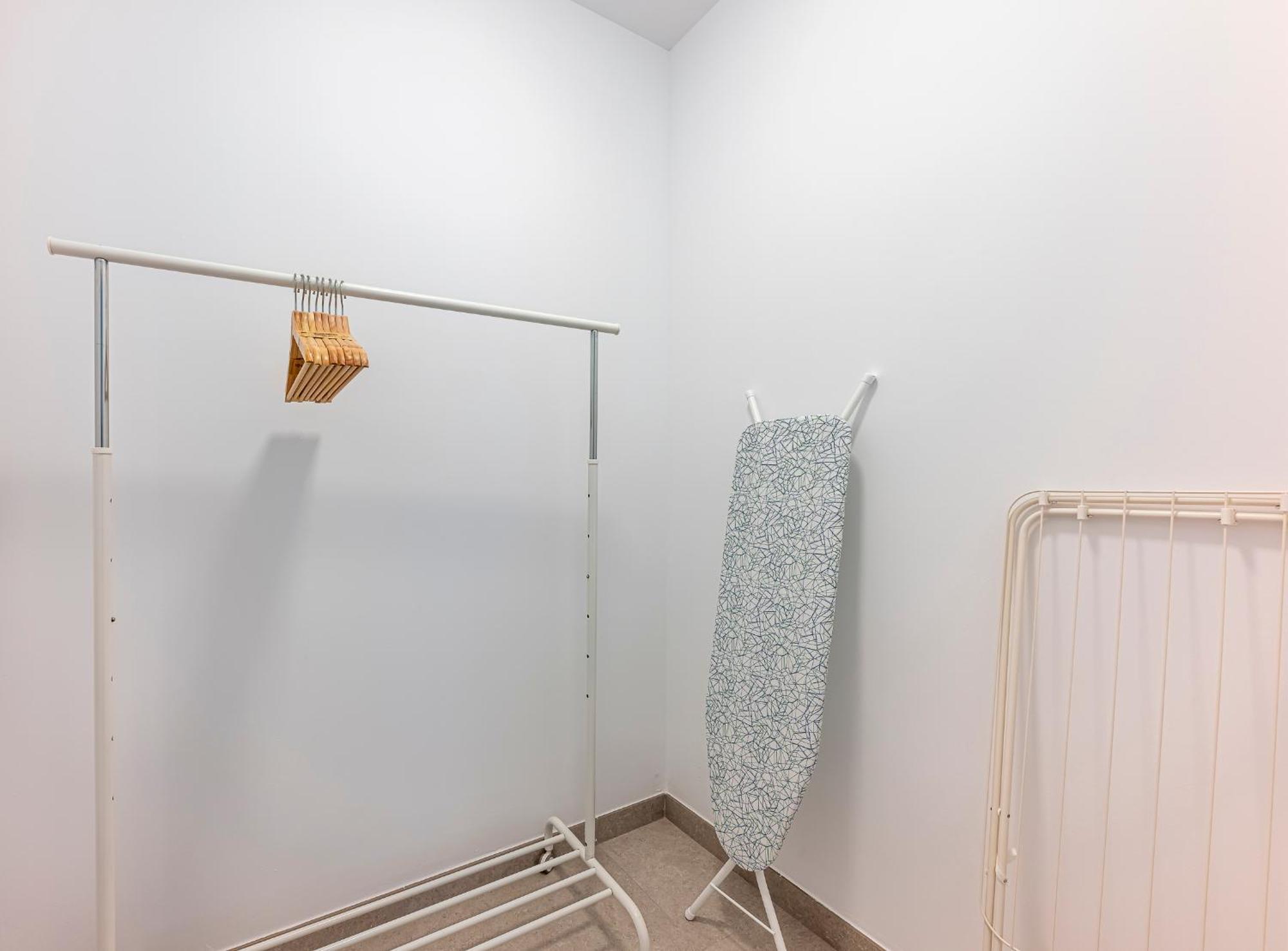 Vicente Gomez De Cadiz Bj Apartamento *